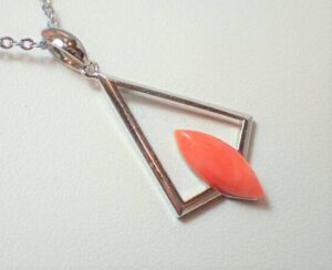 珊瑚 ペンダント 鑑定書付き